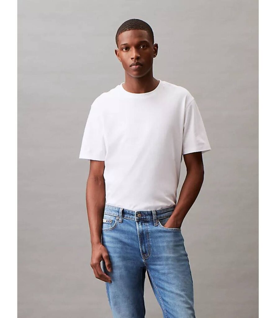 Calvin Klein 138